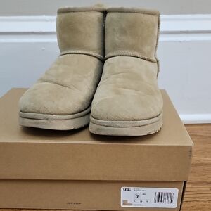 Uggs Classic Mini 2